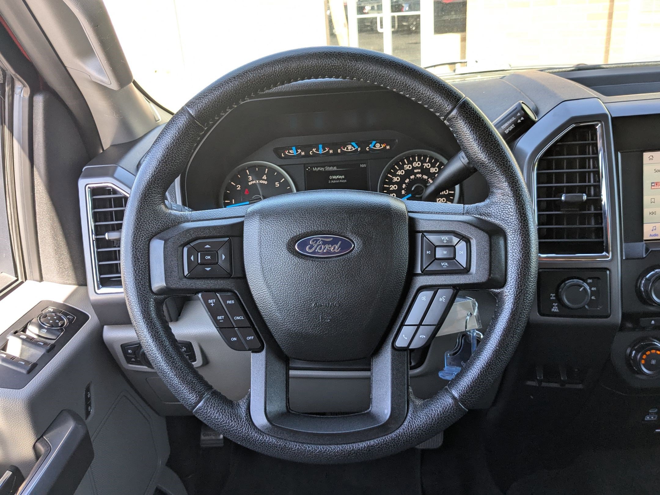 2015 Ford F-150 XLT photo 15