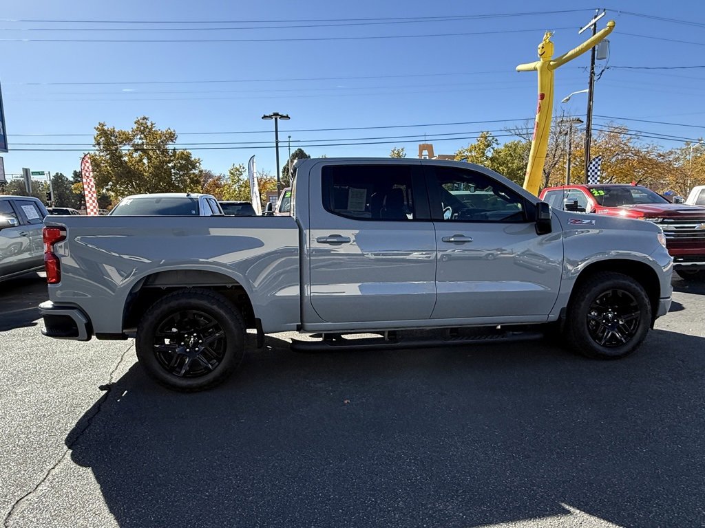 2025 Chevrolet Silverado 1500 RST photo 4