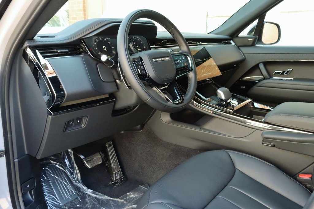 2025 LAND ROVER RANGE ROVER SPORT - Image 12