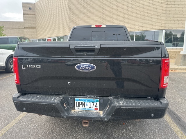 2016 Ford F-150 XLT photo 3