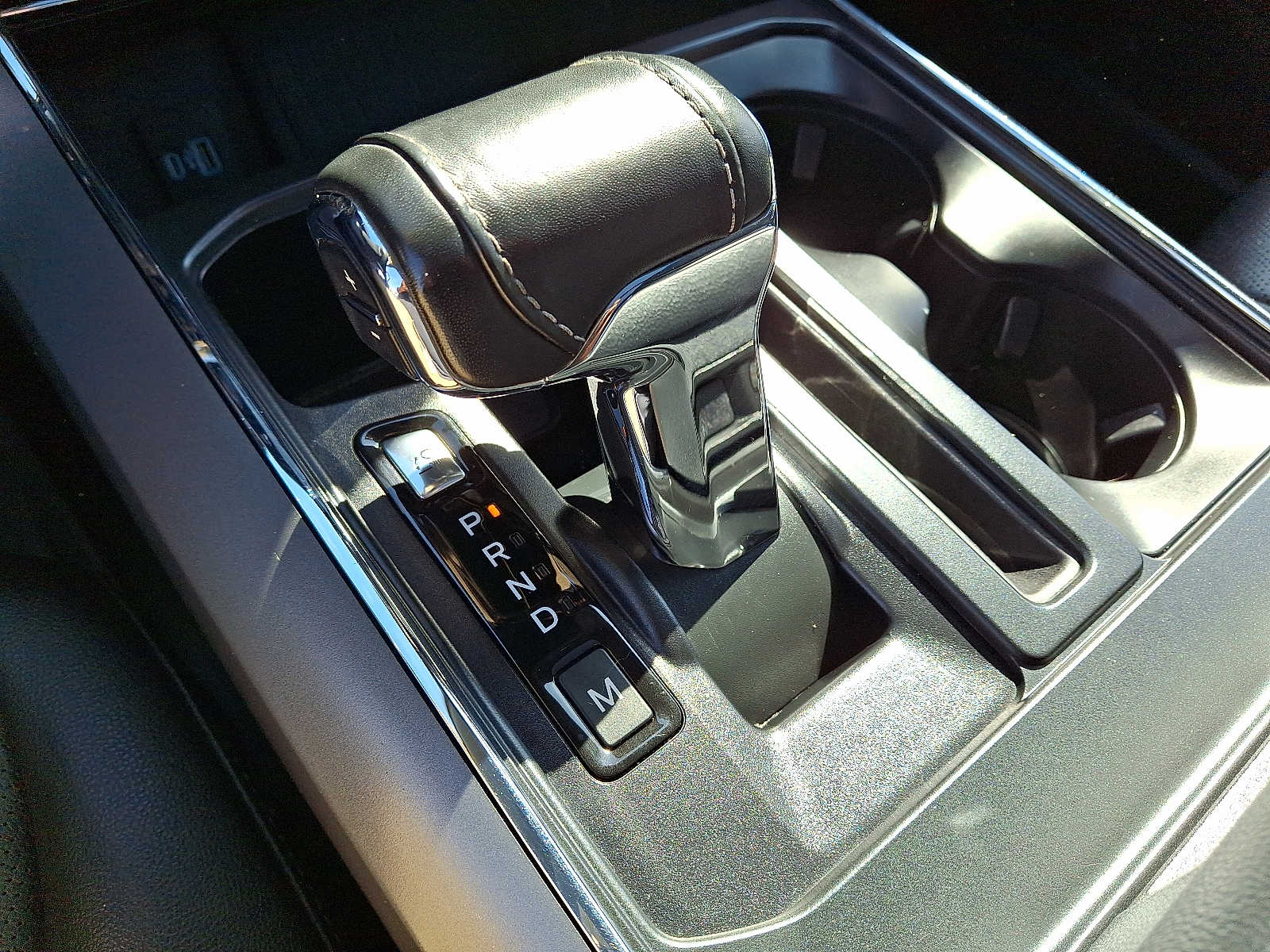 2022 Ford F-150 Lariat photo 16