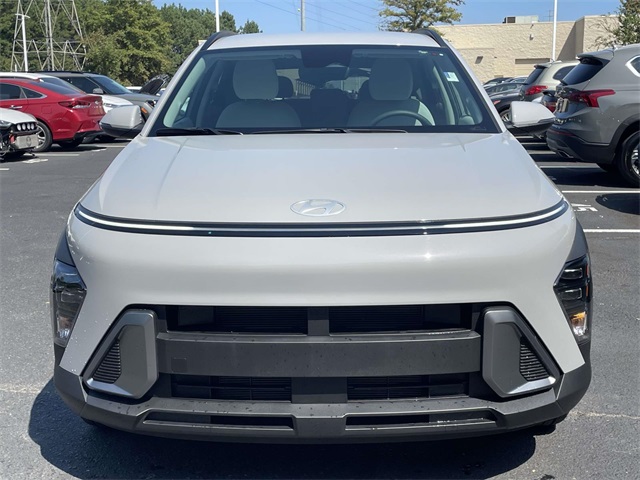 2025 Hyundai Kona SEL photo 2