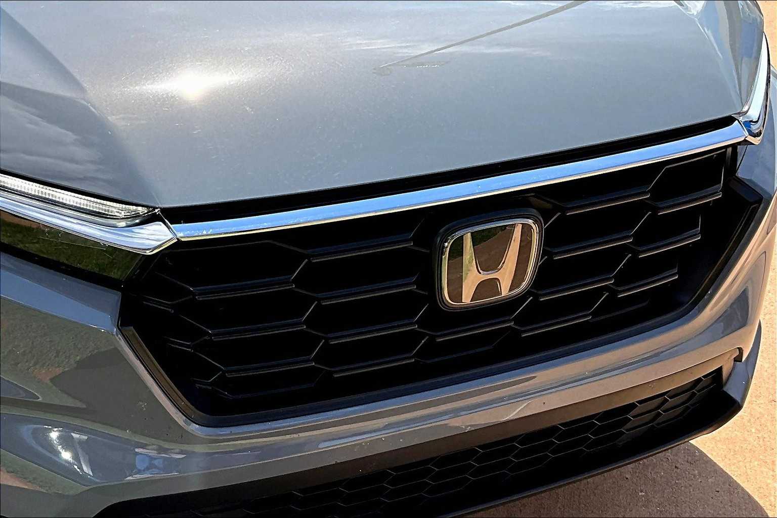 2025 Honda CR-V LX photo 27