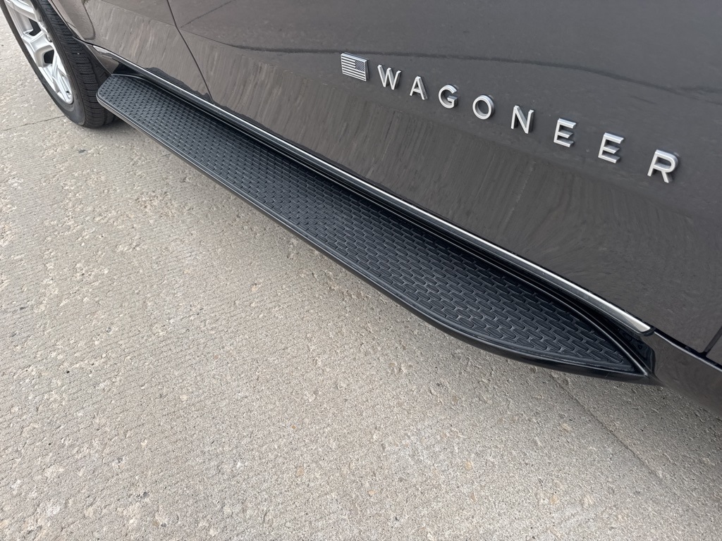 2022 Jeep Wagoneer Series II photo 10