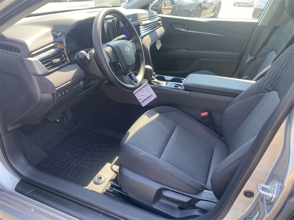 2026 Toyota Camry LE photo 10
