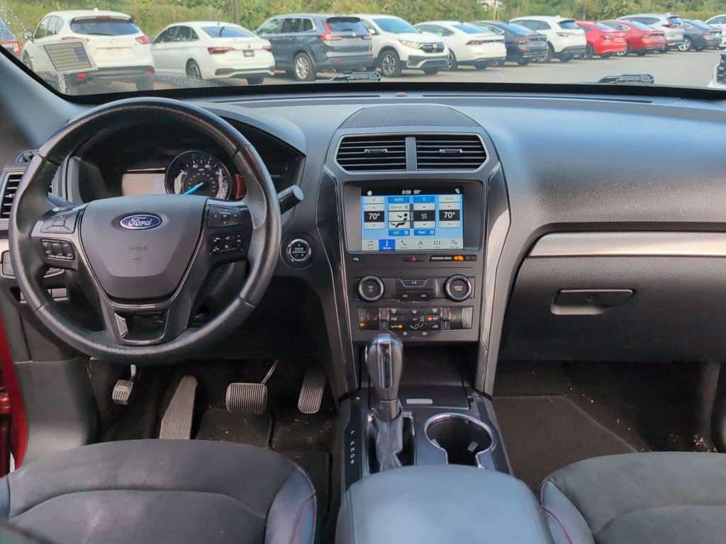 2019 Ford Explorer XLT photo 15