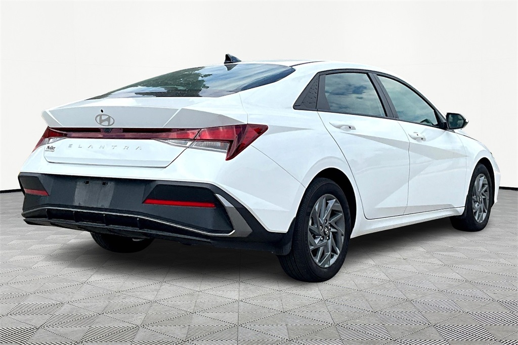 Certified 2024 Hyundai Elantra SEL with VIN KMHLM4DG4RU758540 for sale in Kansas City