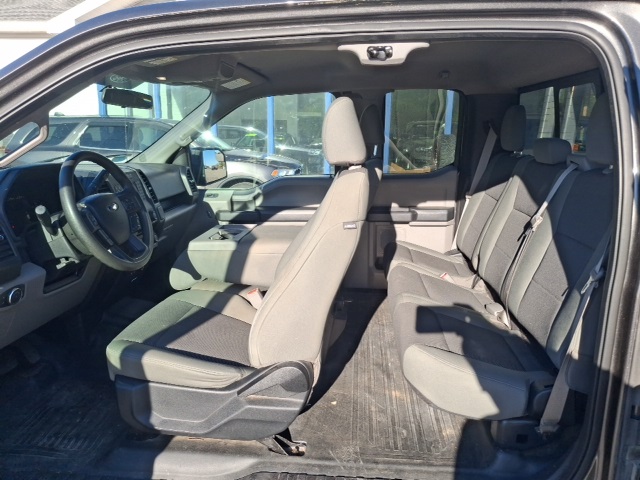 2015 Ford F-150 XL photo 10