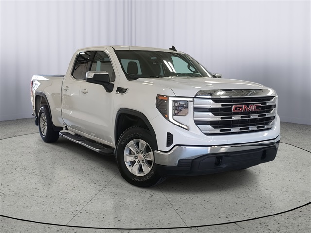 2022 GMC Sierra 1500 SLE's photo