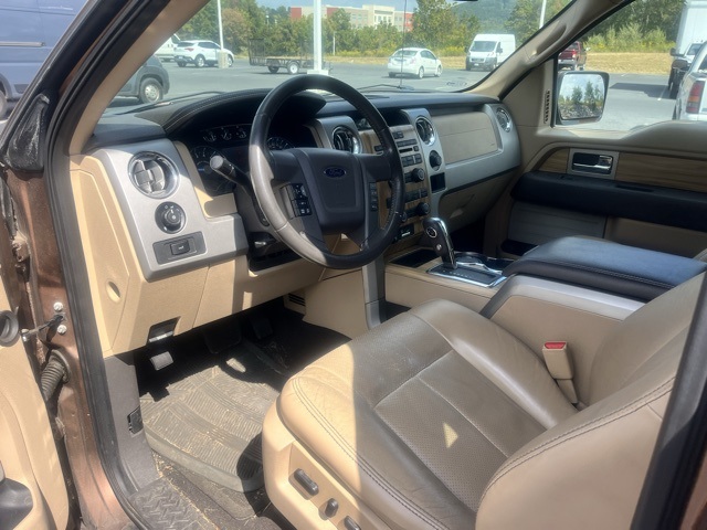 2011 Ford F-150 Lariat photo 10