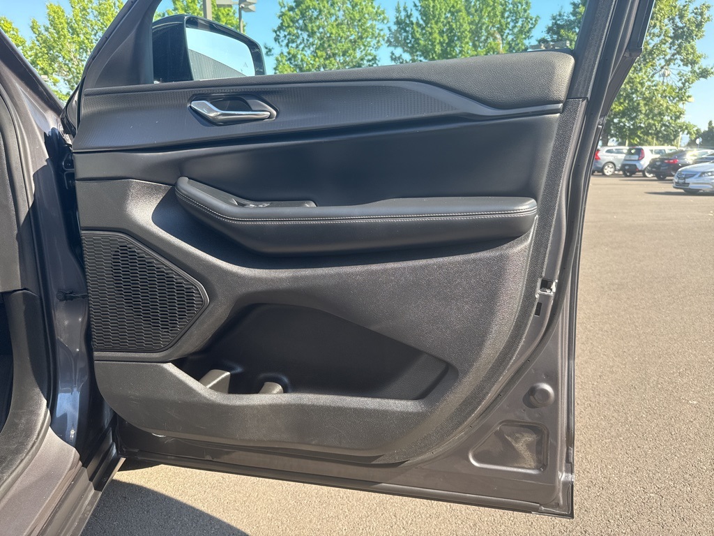 2024 Jeep Grand Cherokee Altitude photo 26