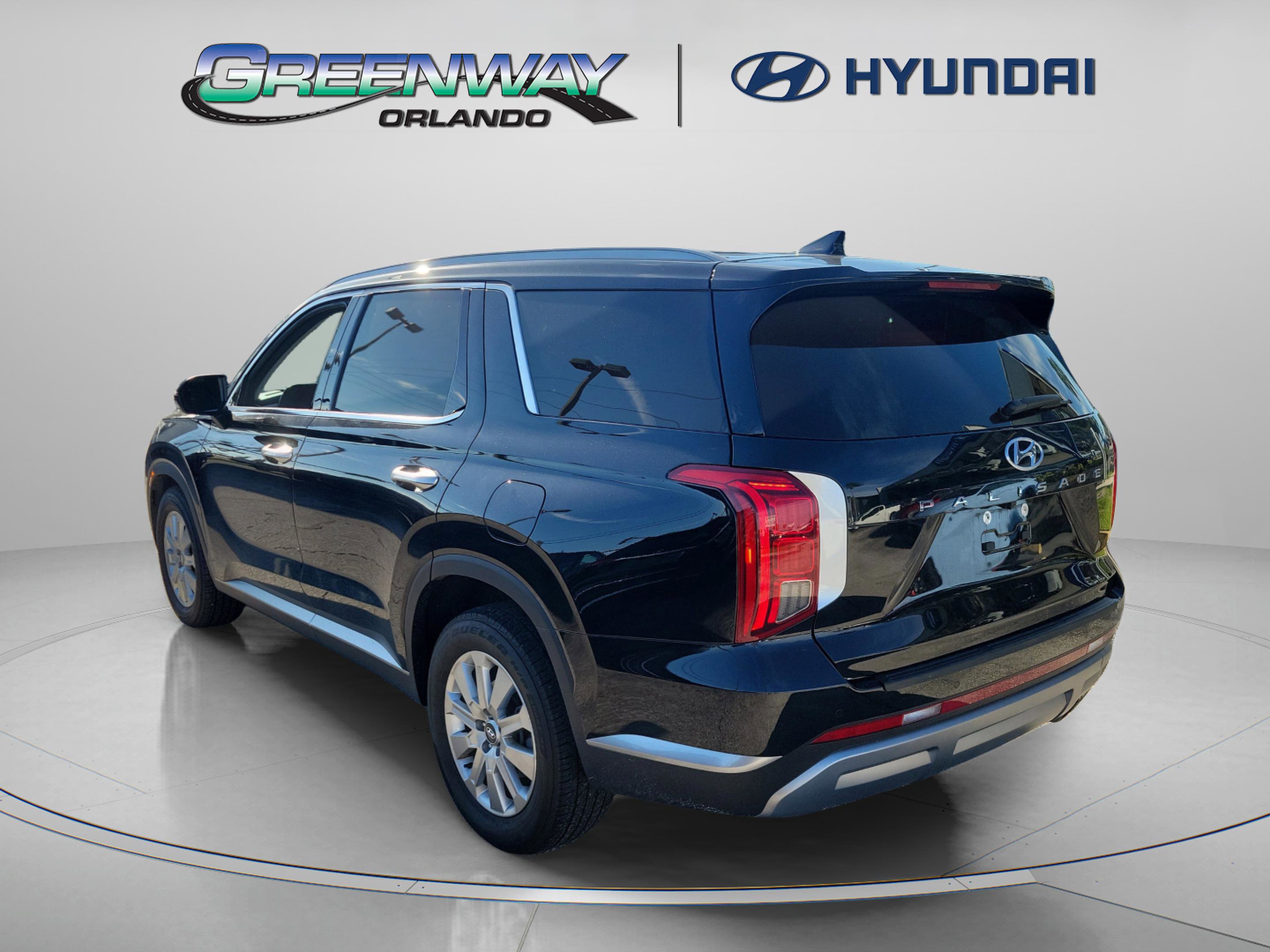 2023 Hyundai Palisade SEL photo 2
