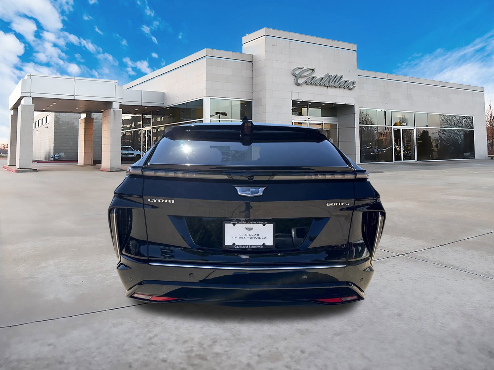 2026 Cadillac Lyriq Luxury photo 4
