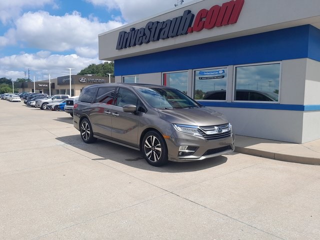 2018 Honda Odyssey Elite photo 2