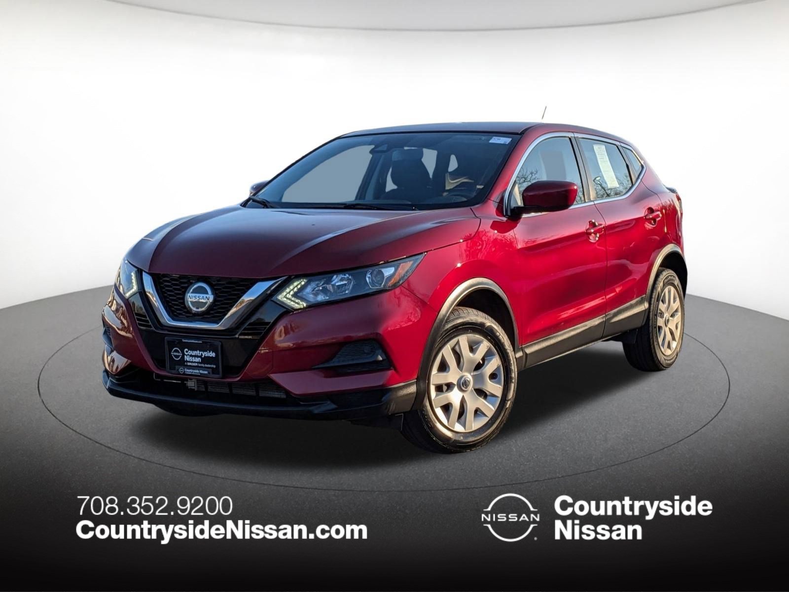 2020 Nissan Rogue Sport S's photo