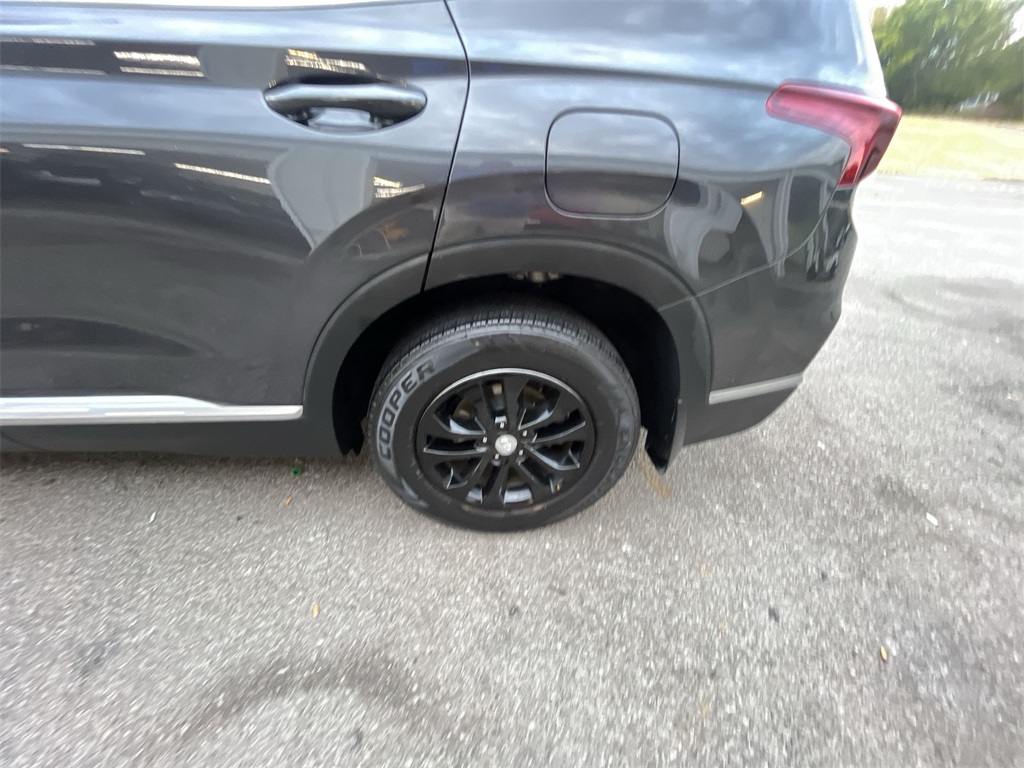 2020 Hyundai Santa Fe SEL photo 9