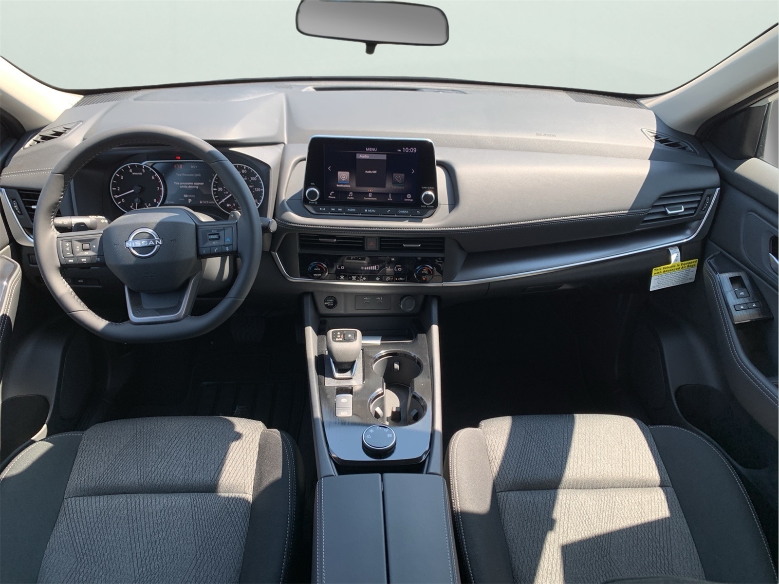 2026 Nissan Rogue SV photo 25