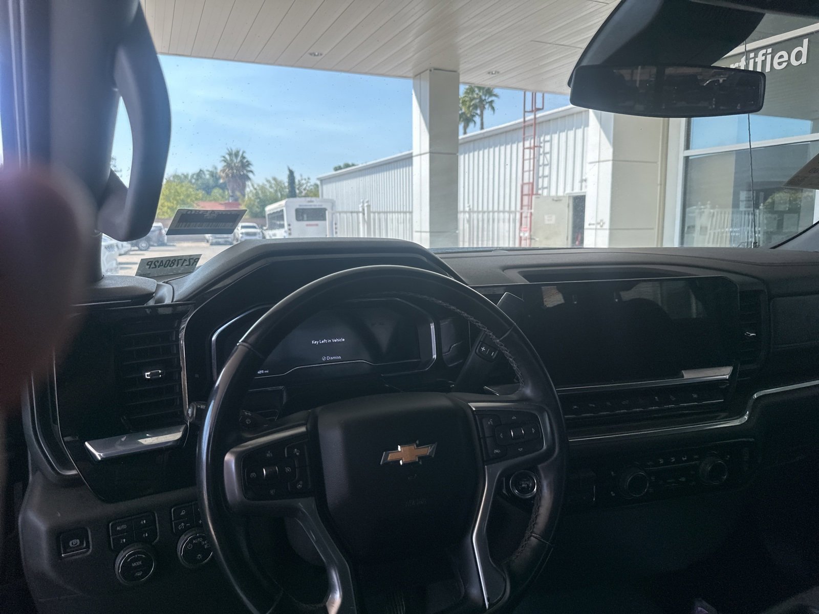 2024 Chevrolet Silverado 1500 LT photo 4