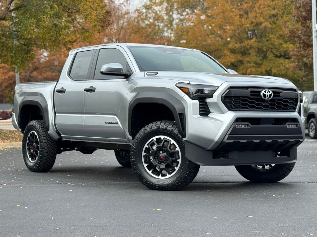 2025 Toyota Tacoma TRD Off-Road Double Cab photo 2