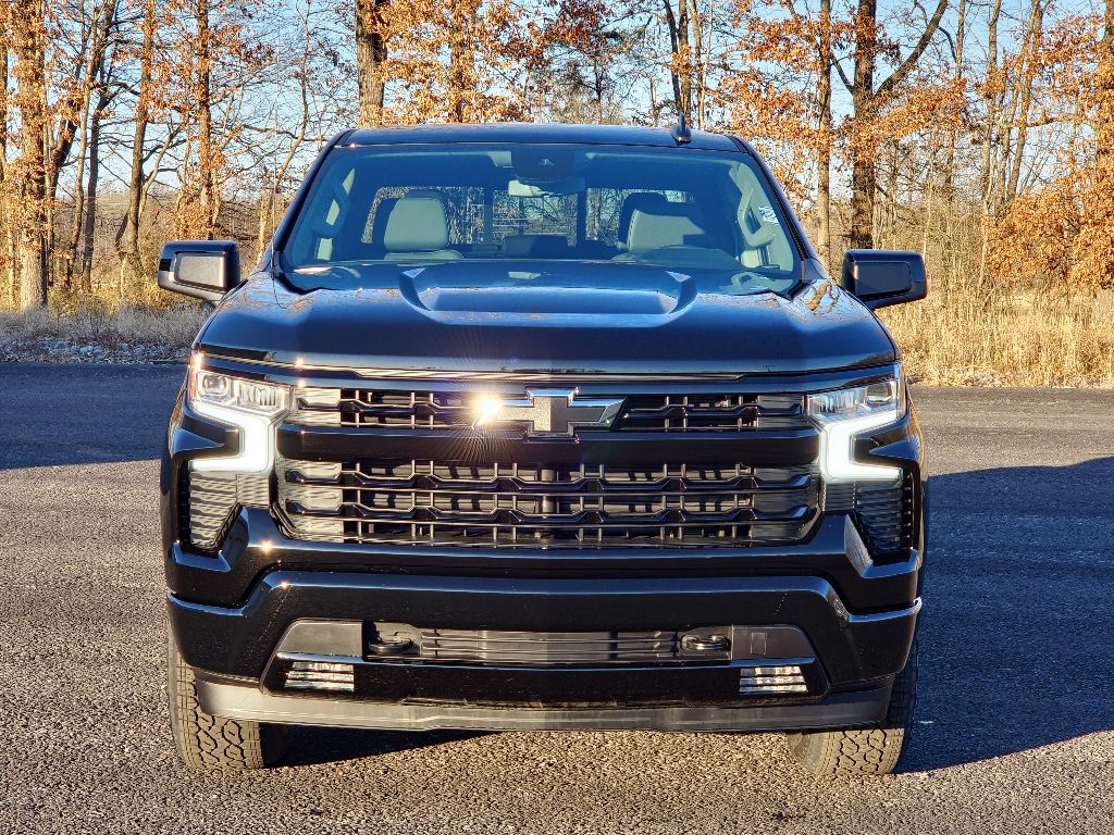 2025 Chevrolet Silverado 1500 RST photo 9