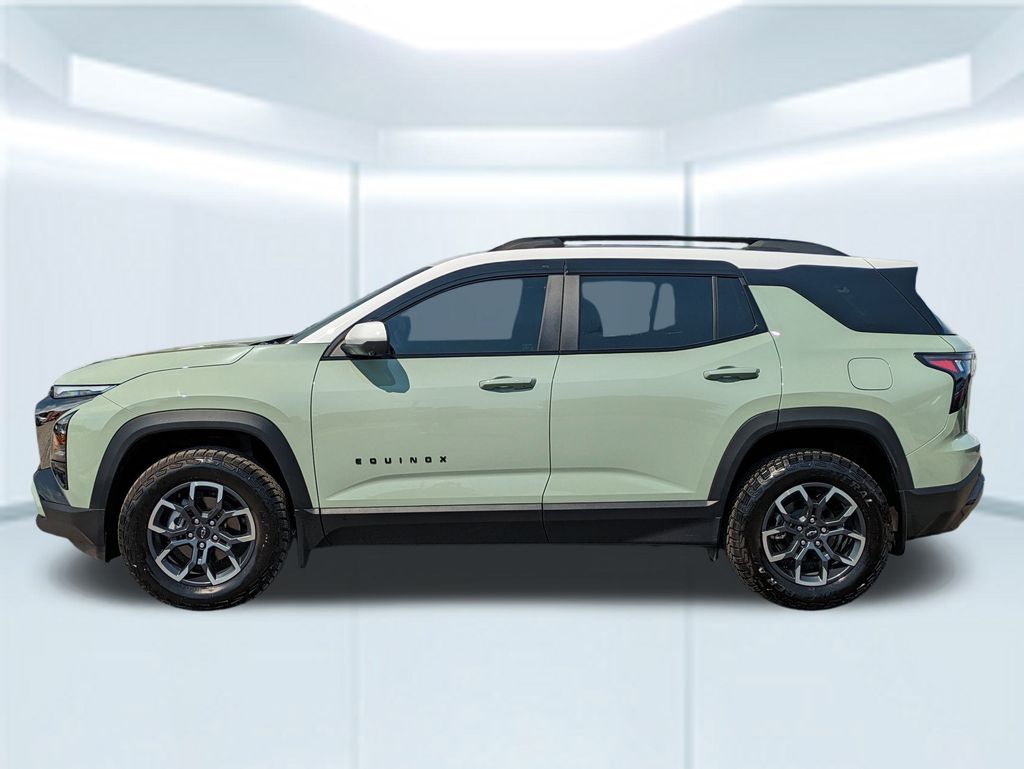 2025 Chevrolet Equinox ACTIV photo 2