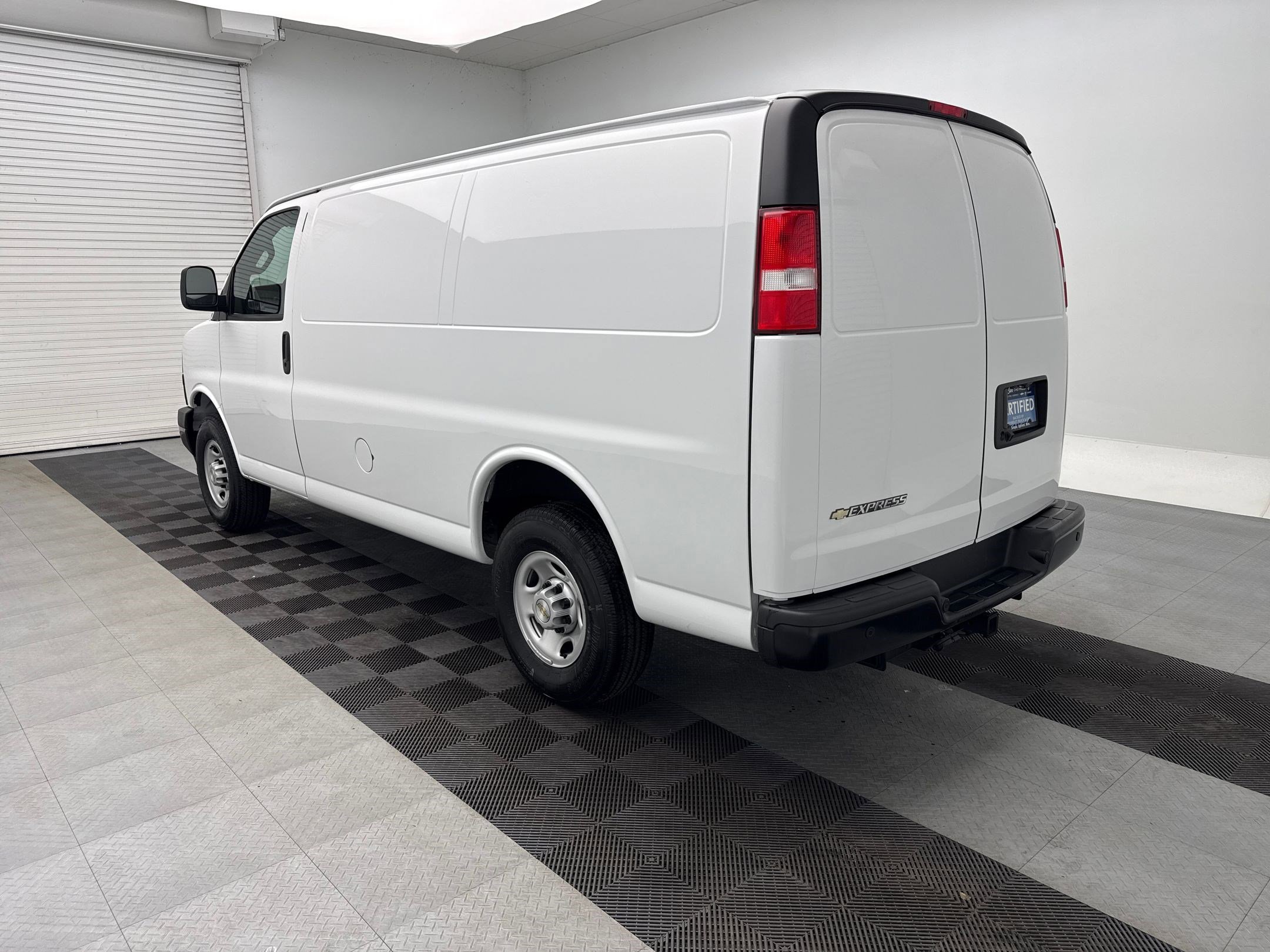 2024 Chevrolet Express Cargo Van 2500 photo 2
