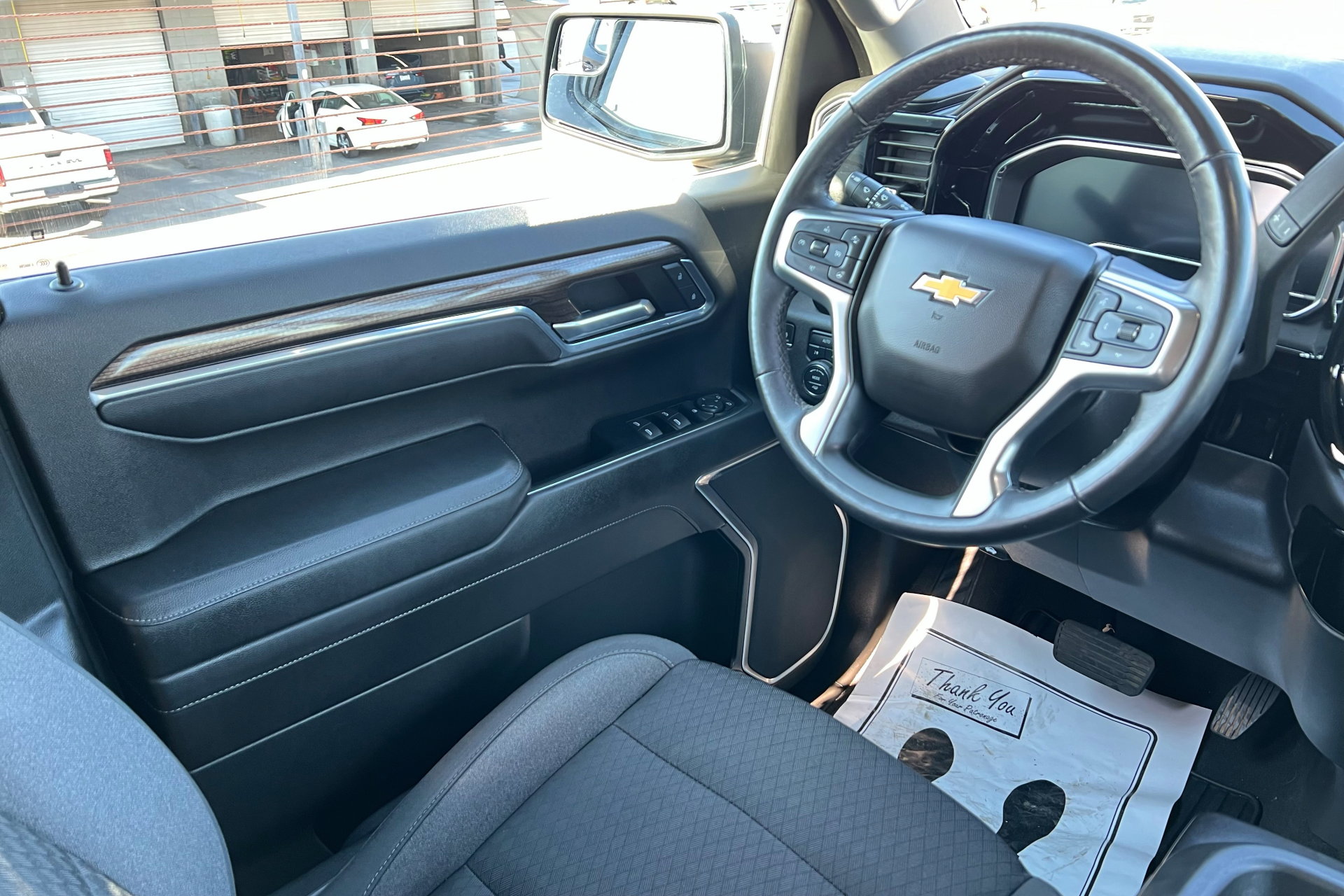 2022 Chevrolet Silverado 1500 LT photo 10