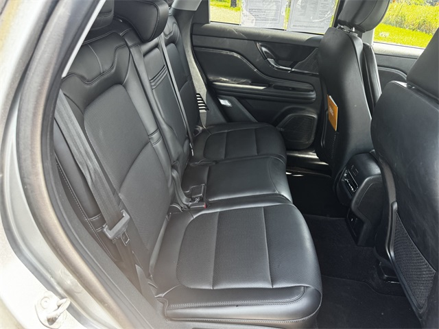 2022 Lincoln Corsair Standard photo 13