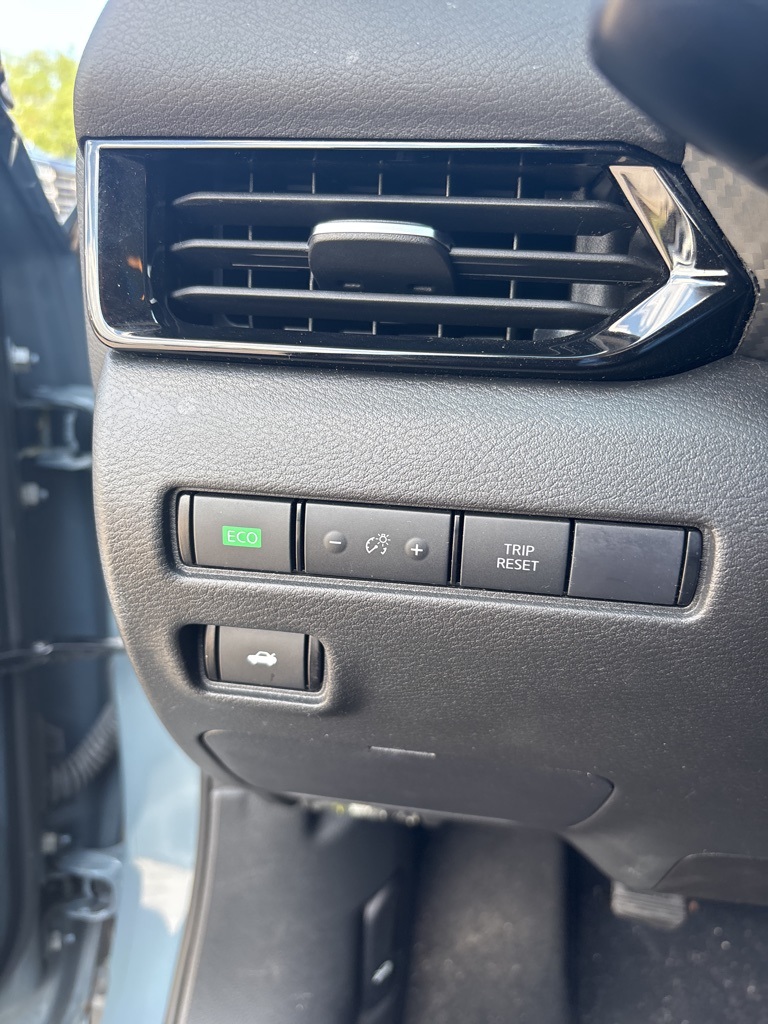 2024 Nissan Sentra SV photo 17