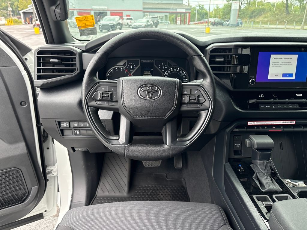 2025 Toyota Tundra SR CrewMax photo 13