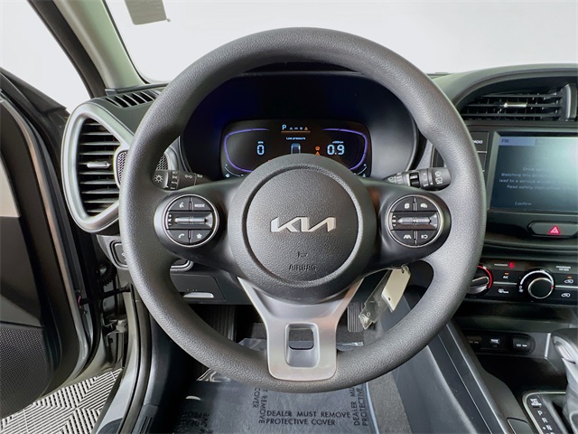 2023 Kia Soul LX photo 12