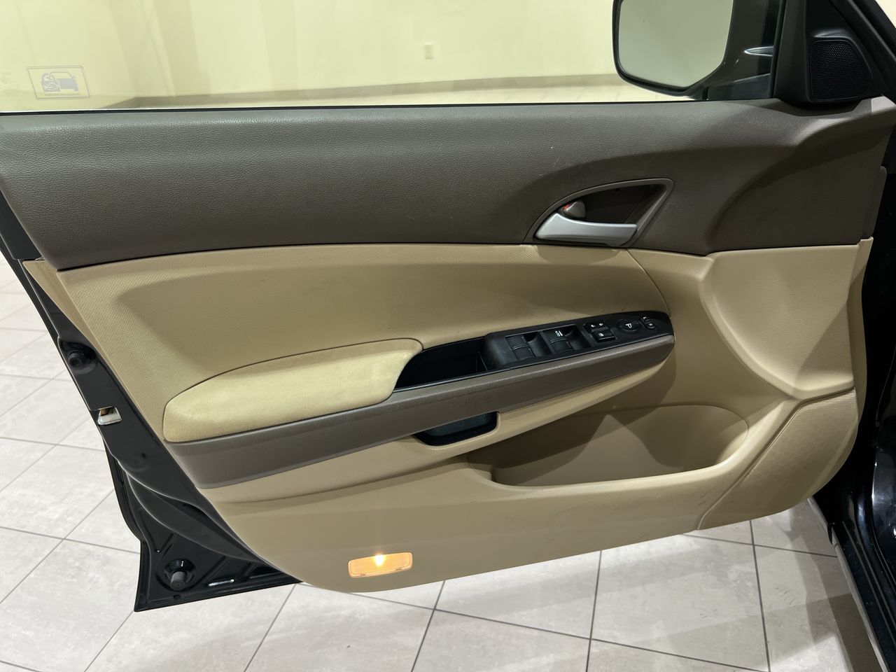 2009 Honda Accord LX photo 49