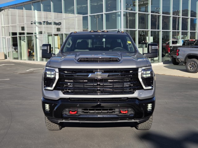 2026 Chevrolet Silverado 3500HD LT photo 2