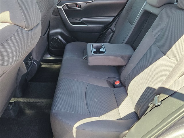 2024 Toyota RAV4 LE photo 13