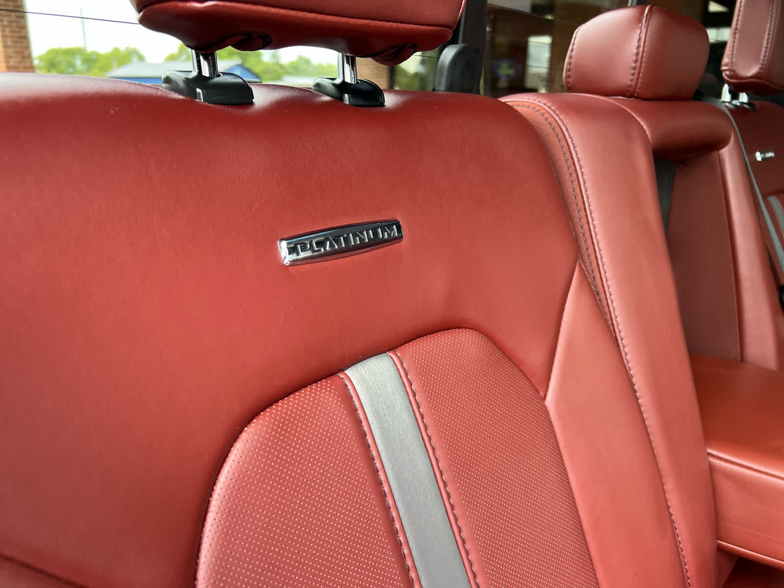 2018 Ford F-150 Platinum photo 29