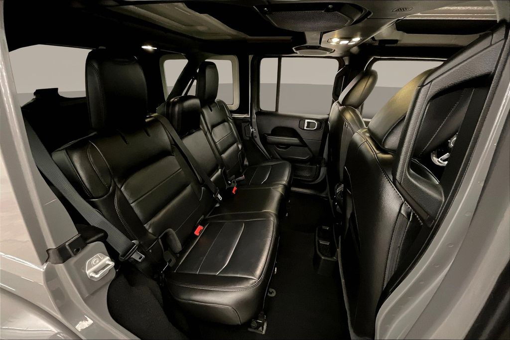 2021 Jeep Wrangler Unlimited Sahara Altitude photo 27