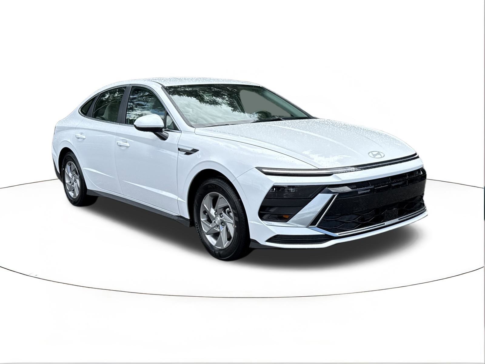 2025 Hyundai Sonata SE's photo