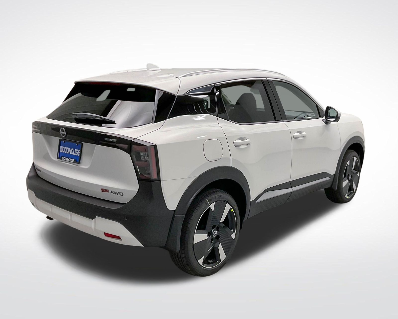 2025 Nissan Kicks SR photo 3