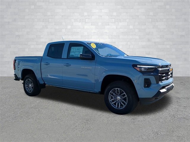 2026 Chevrolet Colorado LT photo 2
