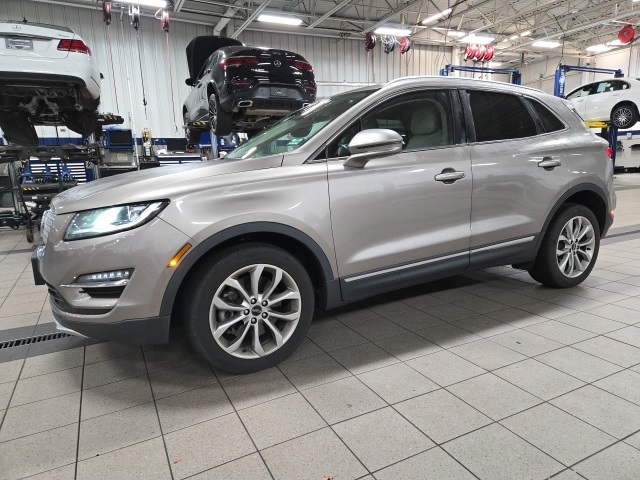 2019 Lincoln MKC Select photo 2