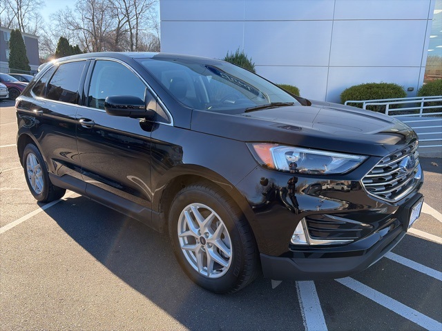 2022 Ford Edge SEL's photo