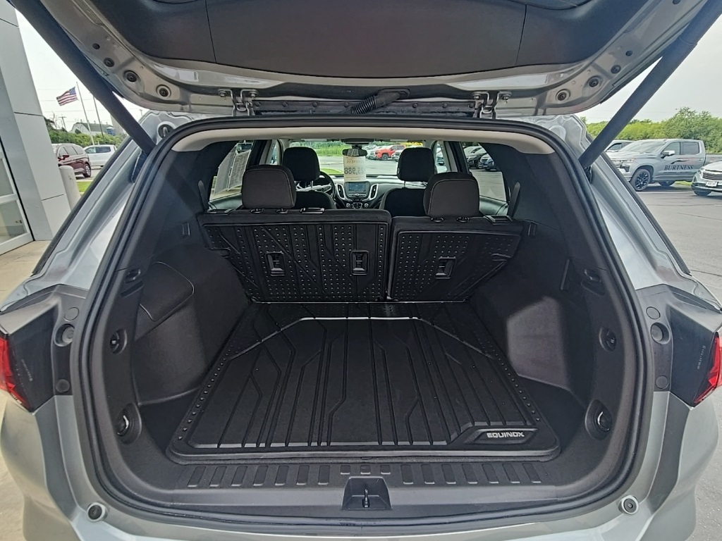 2023 Chevrolet Equinox LT photo 11