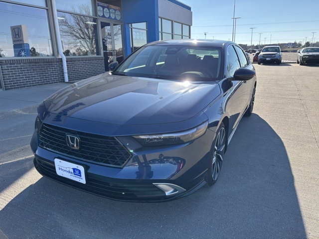 2025 Honda Accord Hybrid Touring's photo