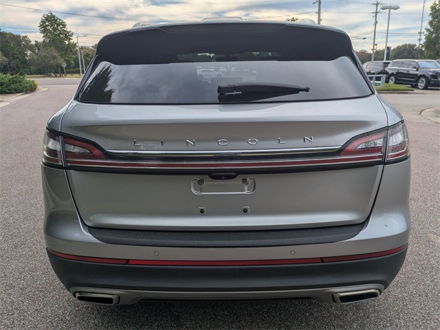 2021 Lincoln Nautilus Standard photo 3