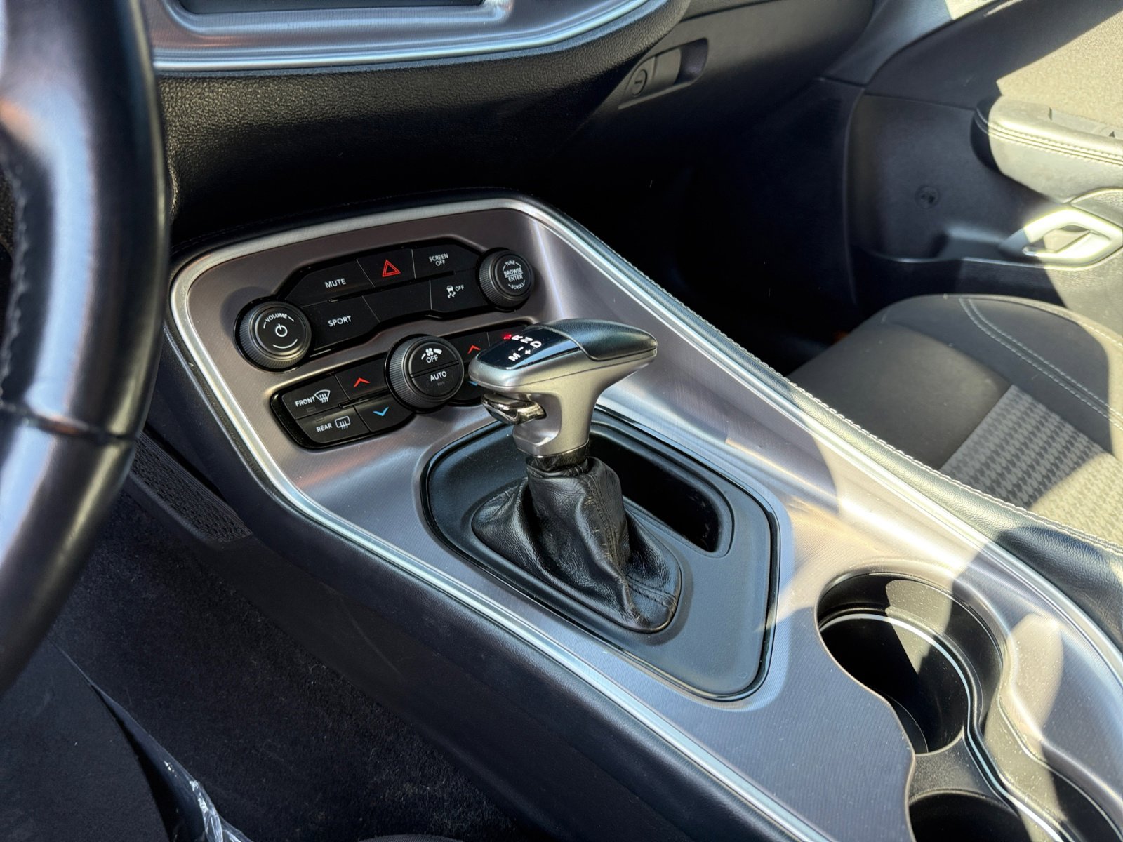 2021 Dodge Challenger SXT photo 13