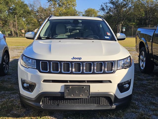 2020 Jeep Compass Latitude photo 2