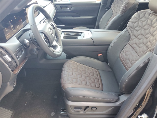 2025 Nissan Armada Platinum photo 12