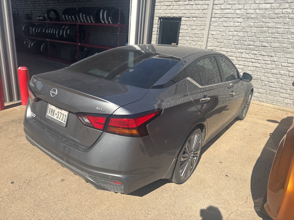 2024 Nissan Altima 2.5 SL photo 3