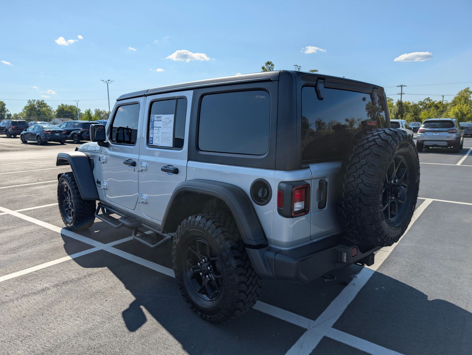 2024 Jeep Wrangler Willys photo 4