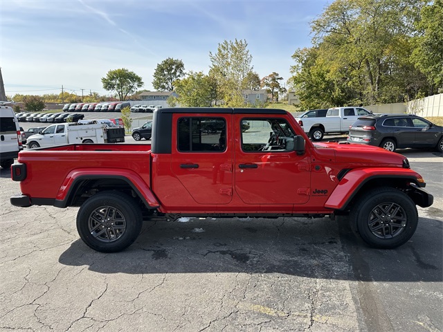 2025 Jeep Gladiator Sport S photo 4